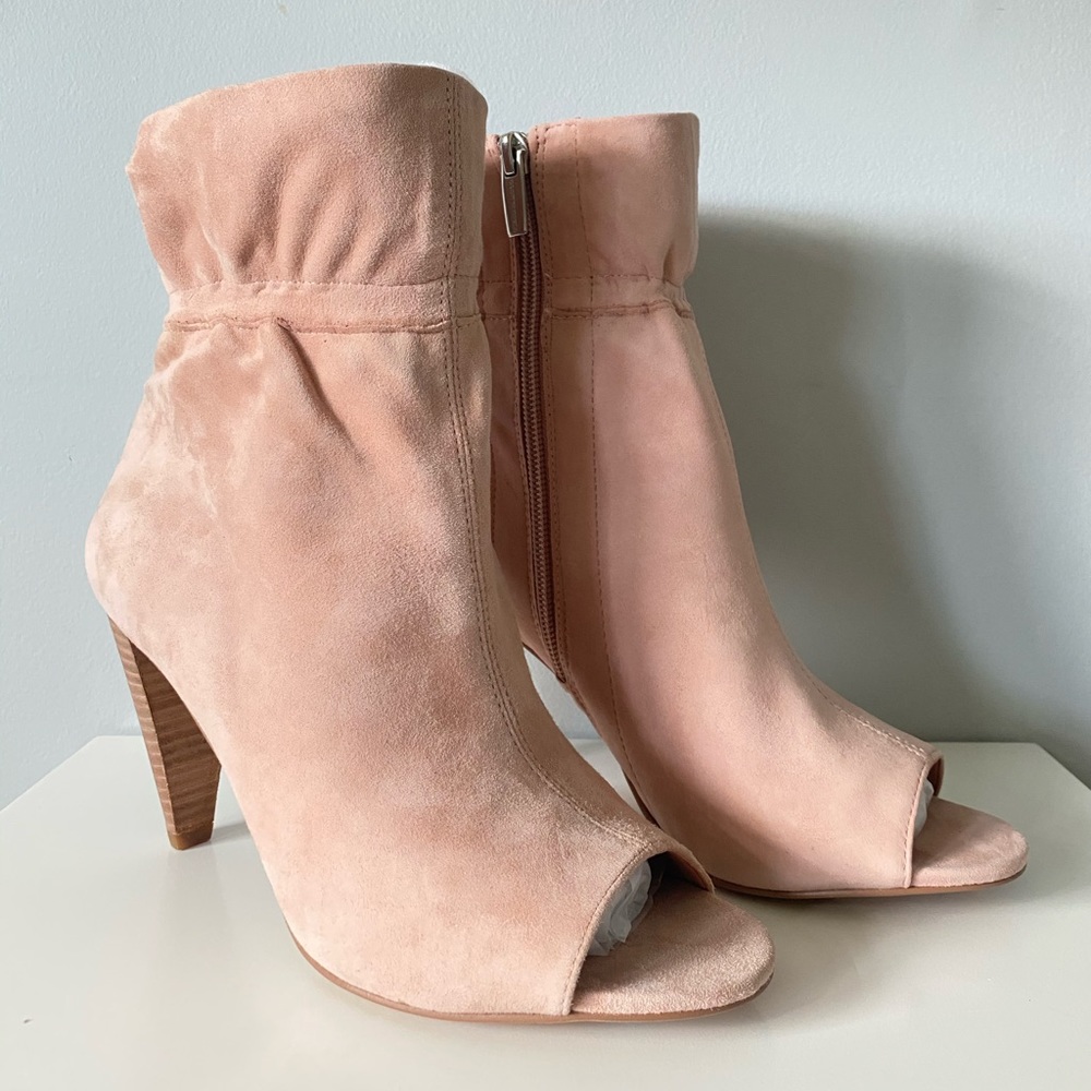 Vince Camuto Addiena High Heels